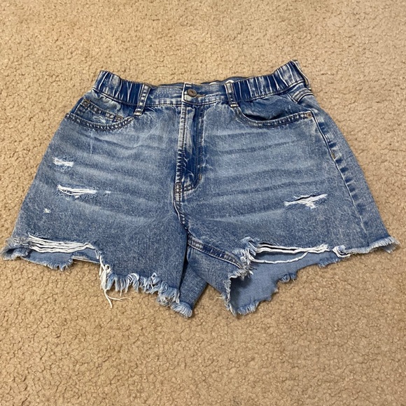 Pants - Super High Rise Wedge Vintage Reunion Jean Shorts